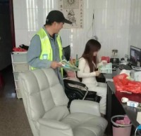 配合垃圾分類，爭做文明市民
